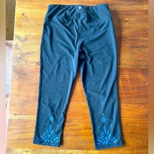 Gaian High Rise 7/8 Leggings with Ankle Detail